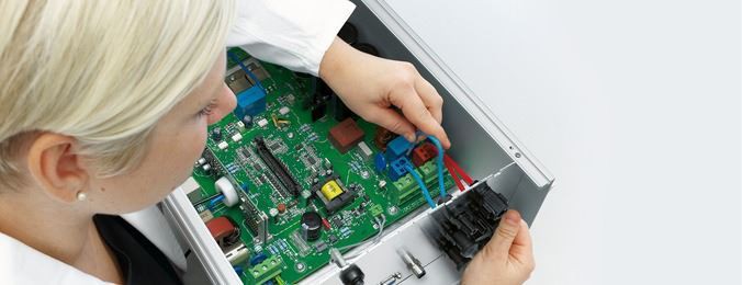 Pogo 핀은 전자 장치의 필수 부품입니다.