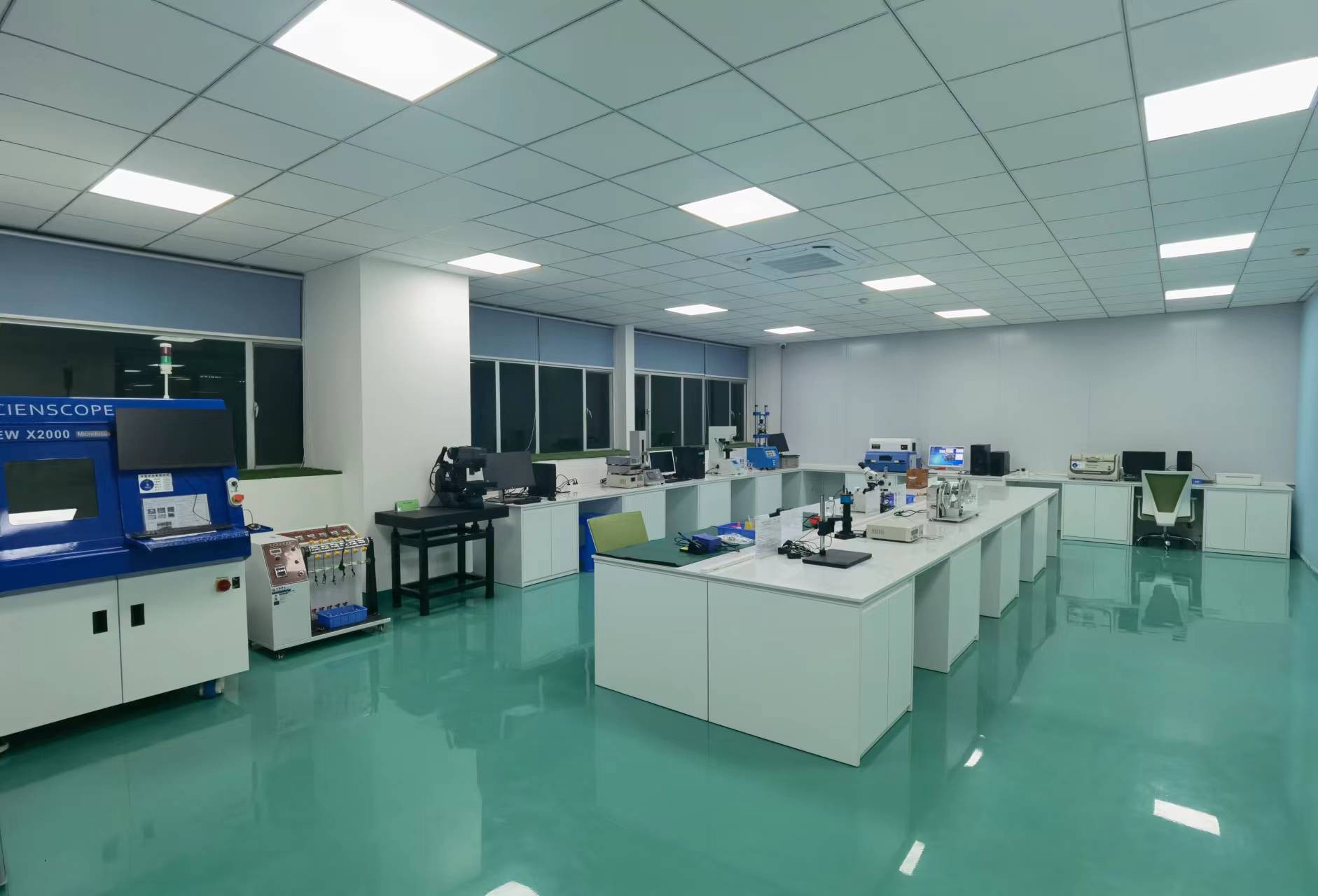 우리의 리프레시 된 실험실